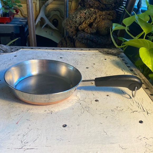 Revere Ware Copper Bottom 7” Frying Pan - Picture 5 of 11